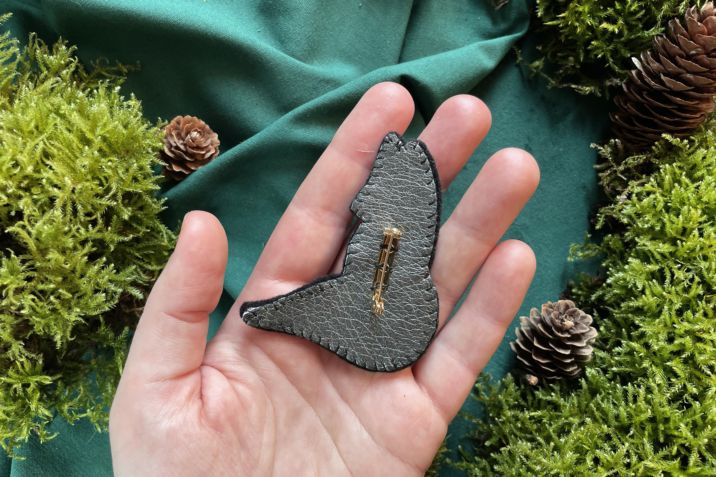 broche_renard_brodée_dos