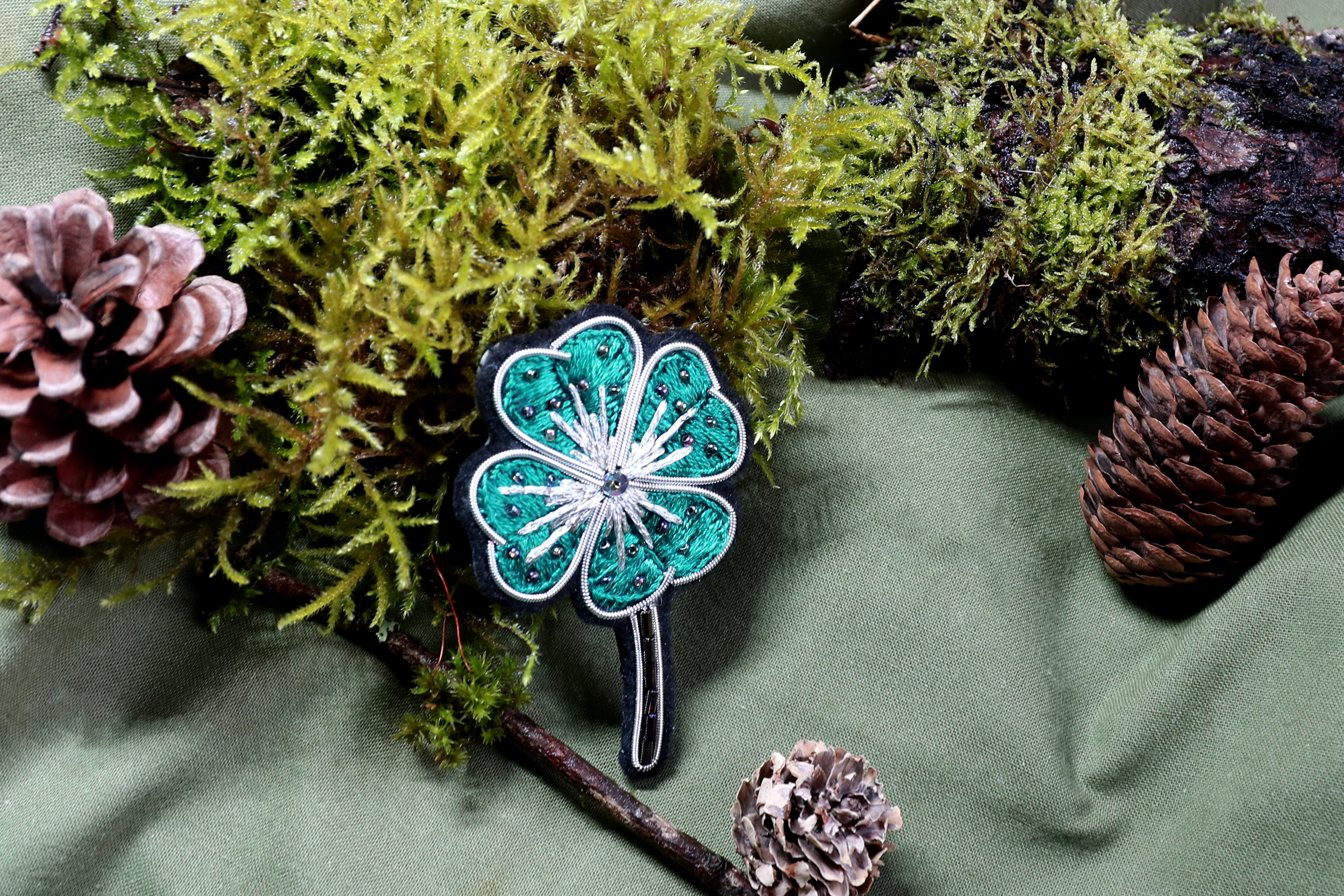 broche_trefle_brodée