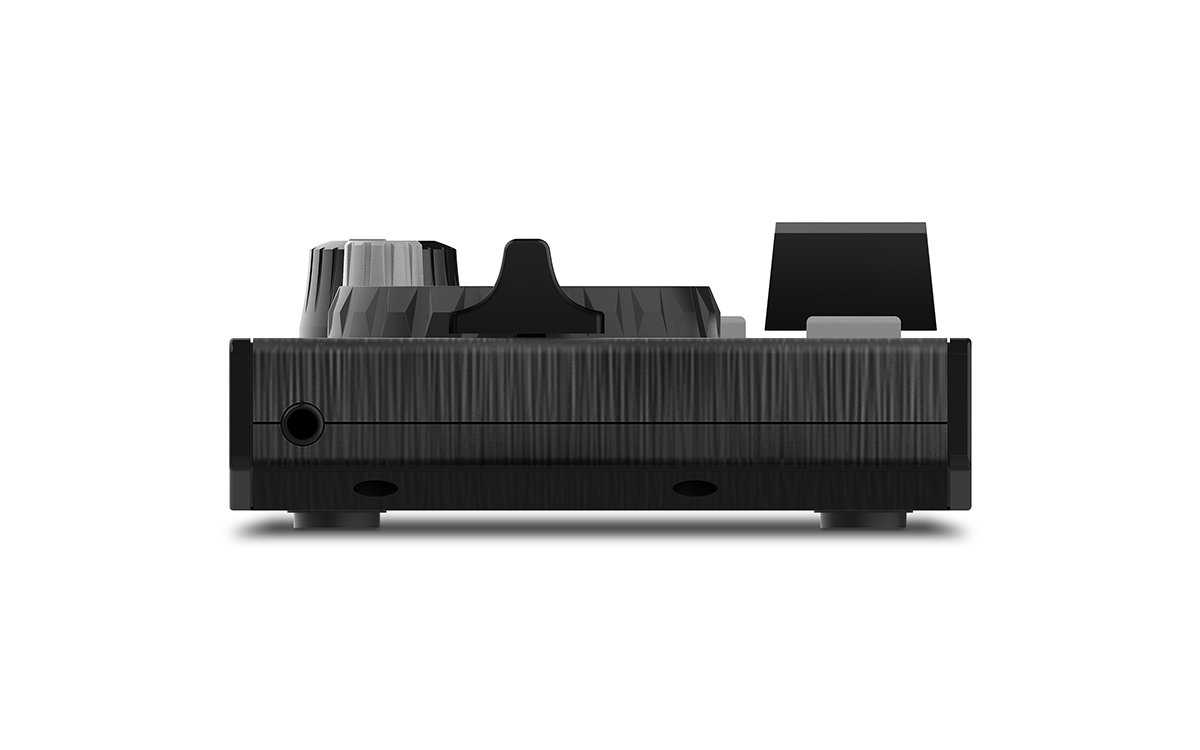 numark-dj2go2-touch-left-web