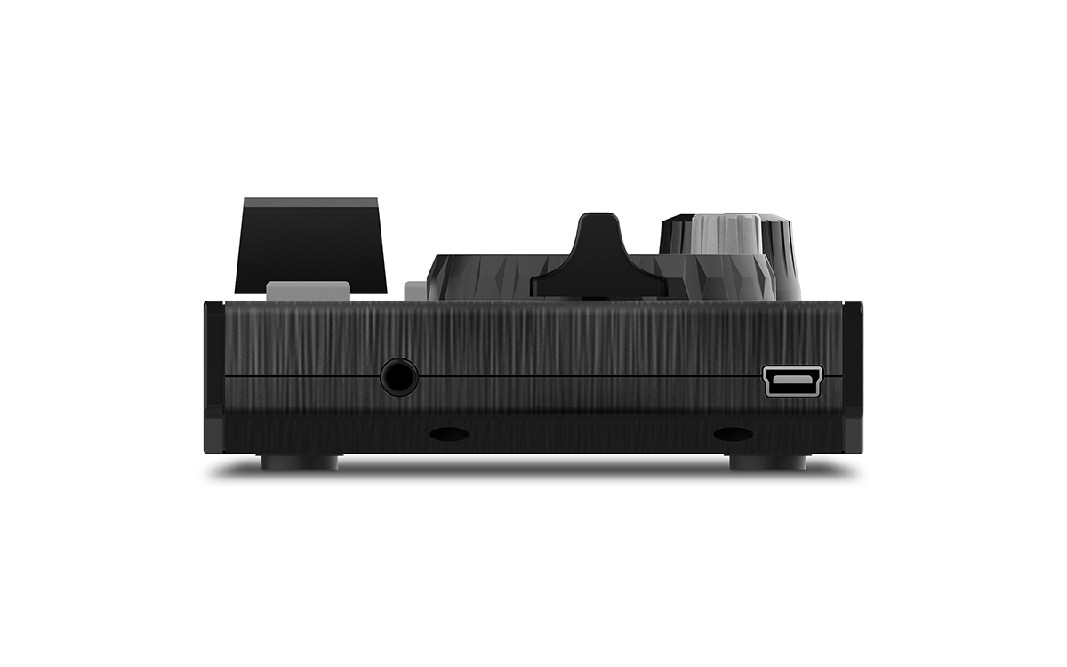 numark-dj2go2-touch-right-web