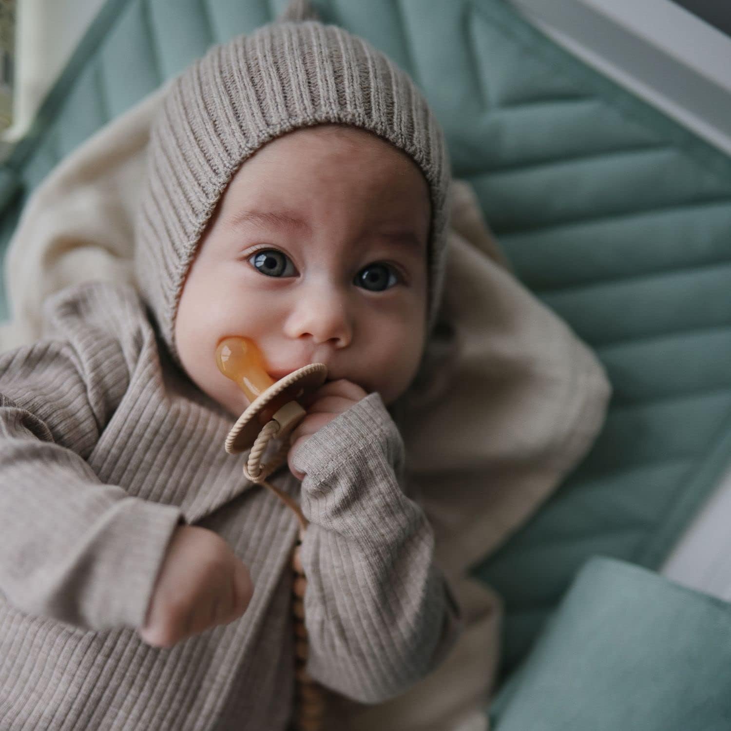  BIBS Chupetes de bebé de goma natural sin BPA, fabricados en  Dinamarca, talla 0 a 6 meses : Bebés