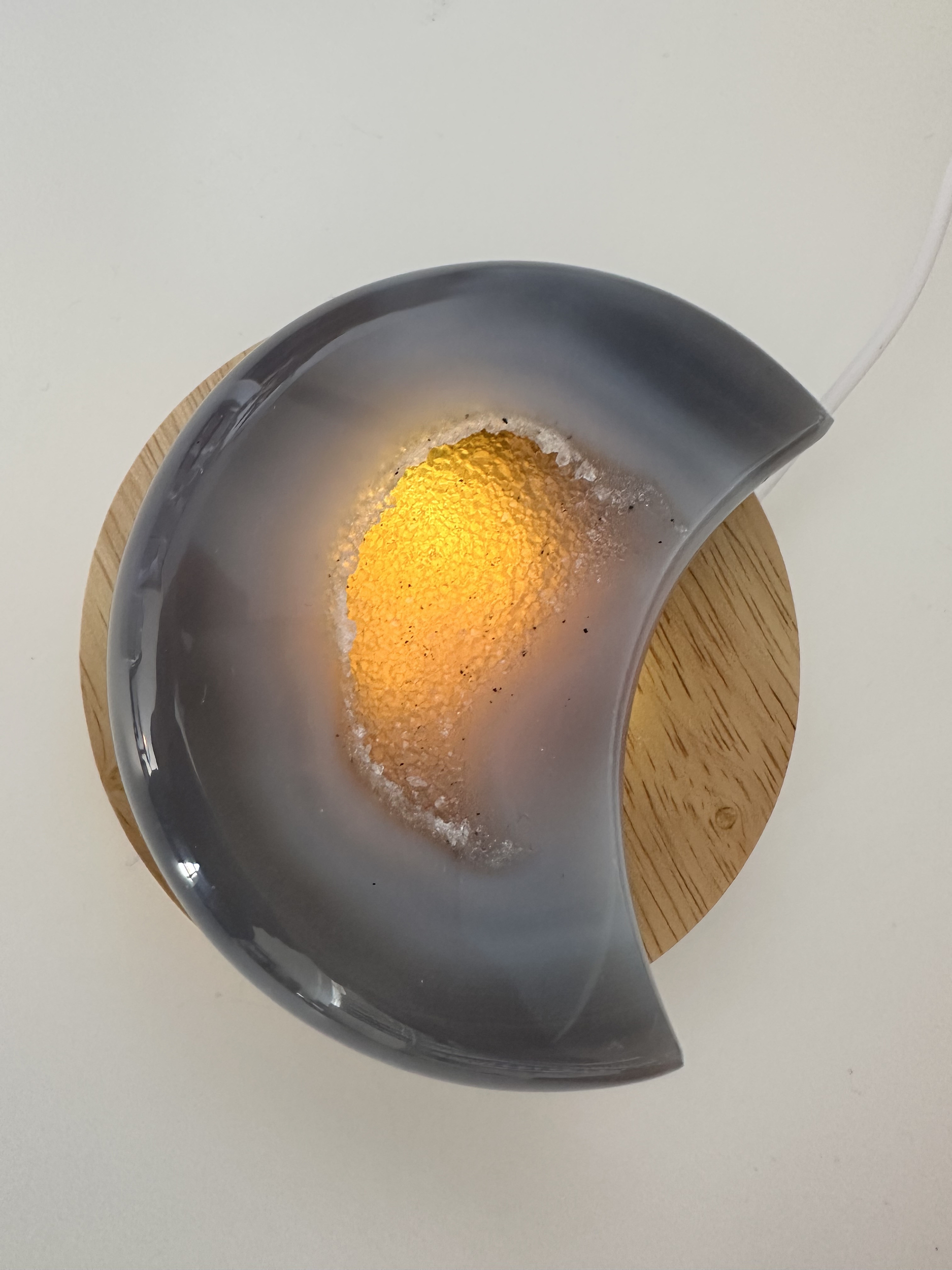 Agate cristalisée sombre