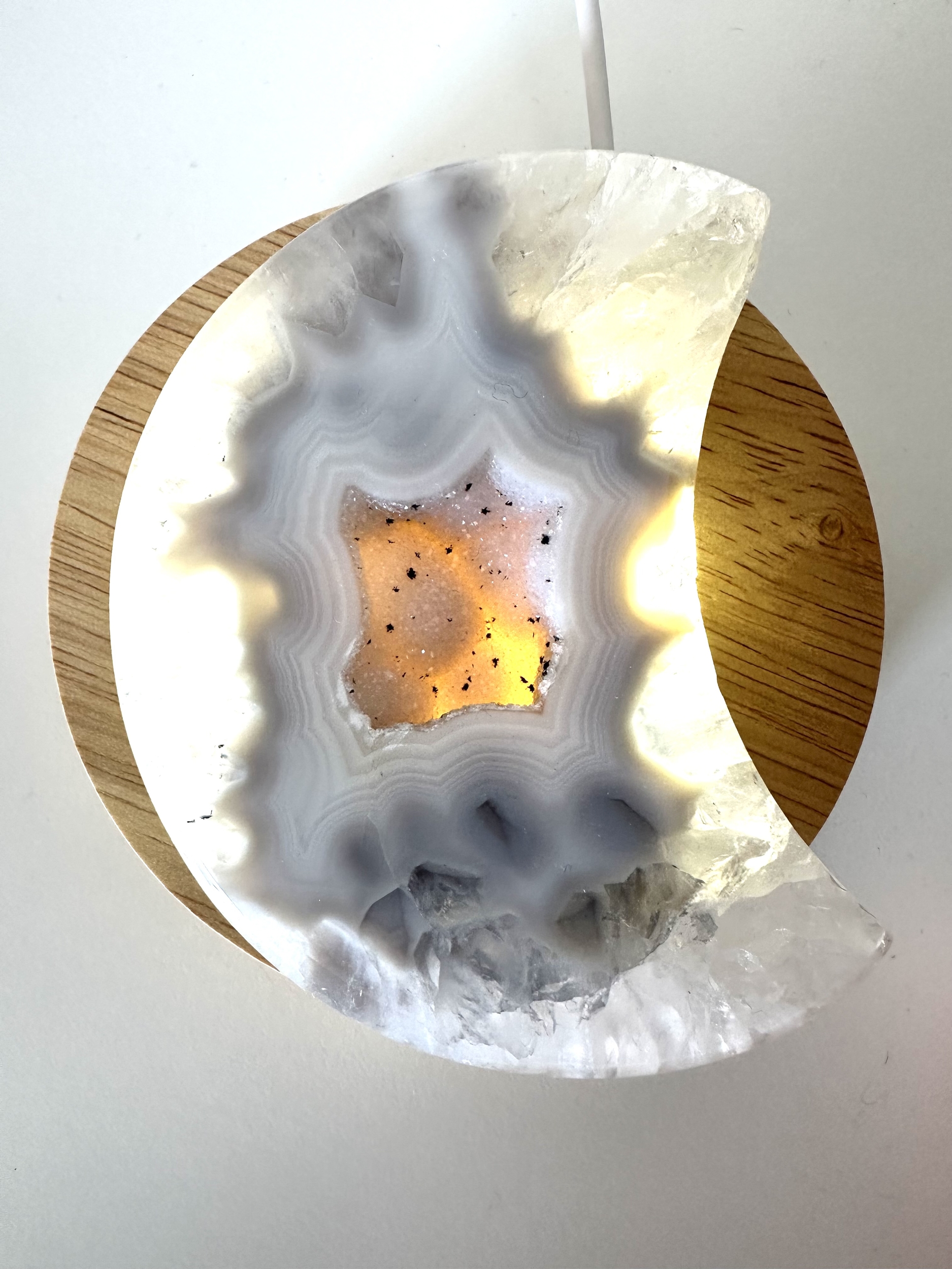 Agate cristalisée blanche et grise