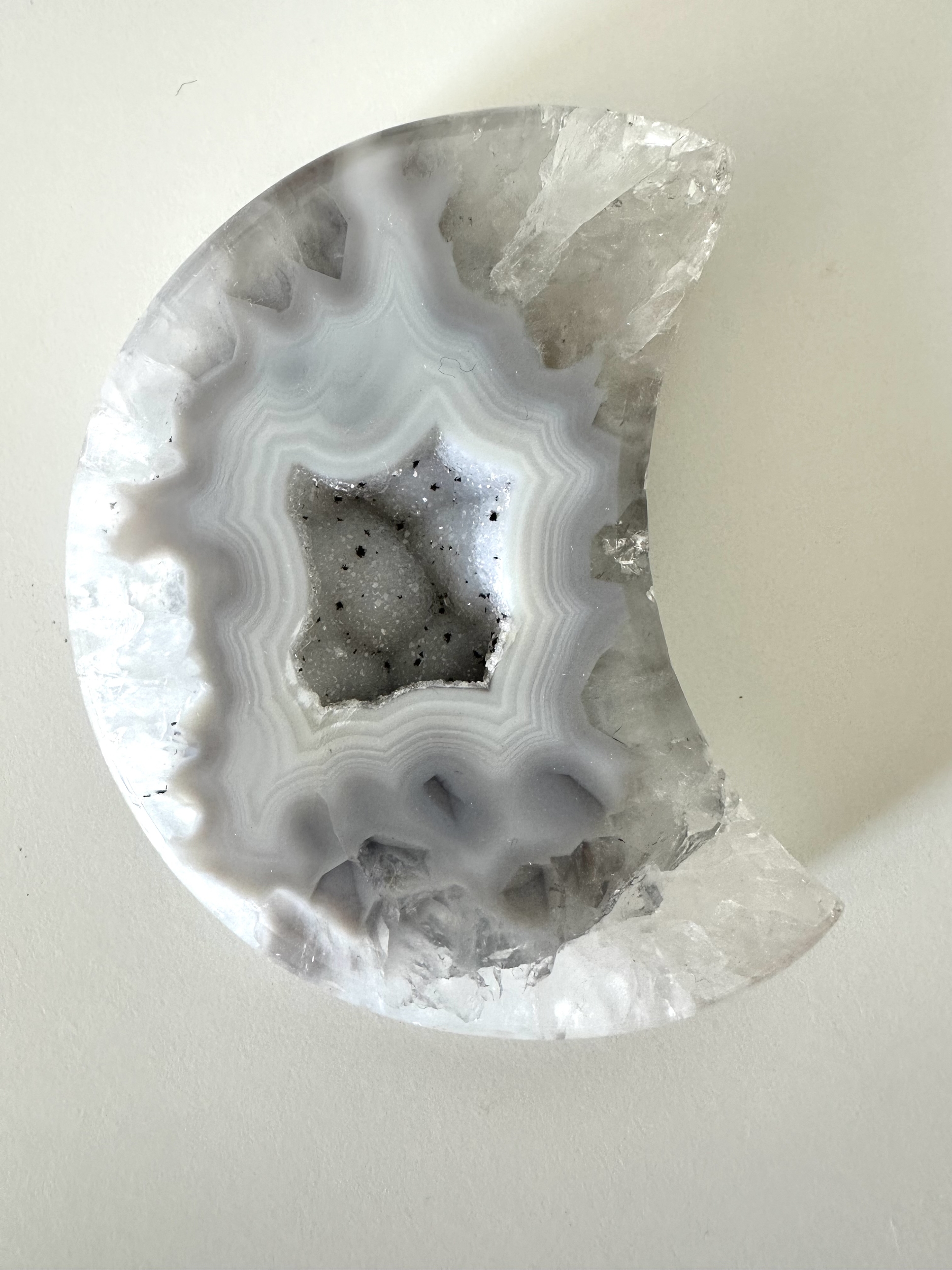 Agate cristalisée 1 blanche et grise