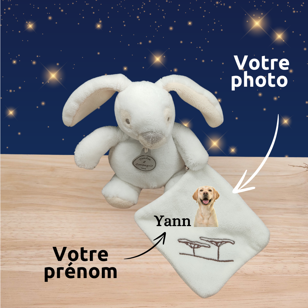 Boris le lapin paisible – Doudou personnalisé