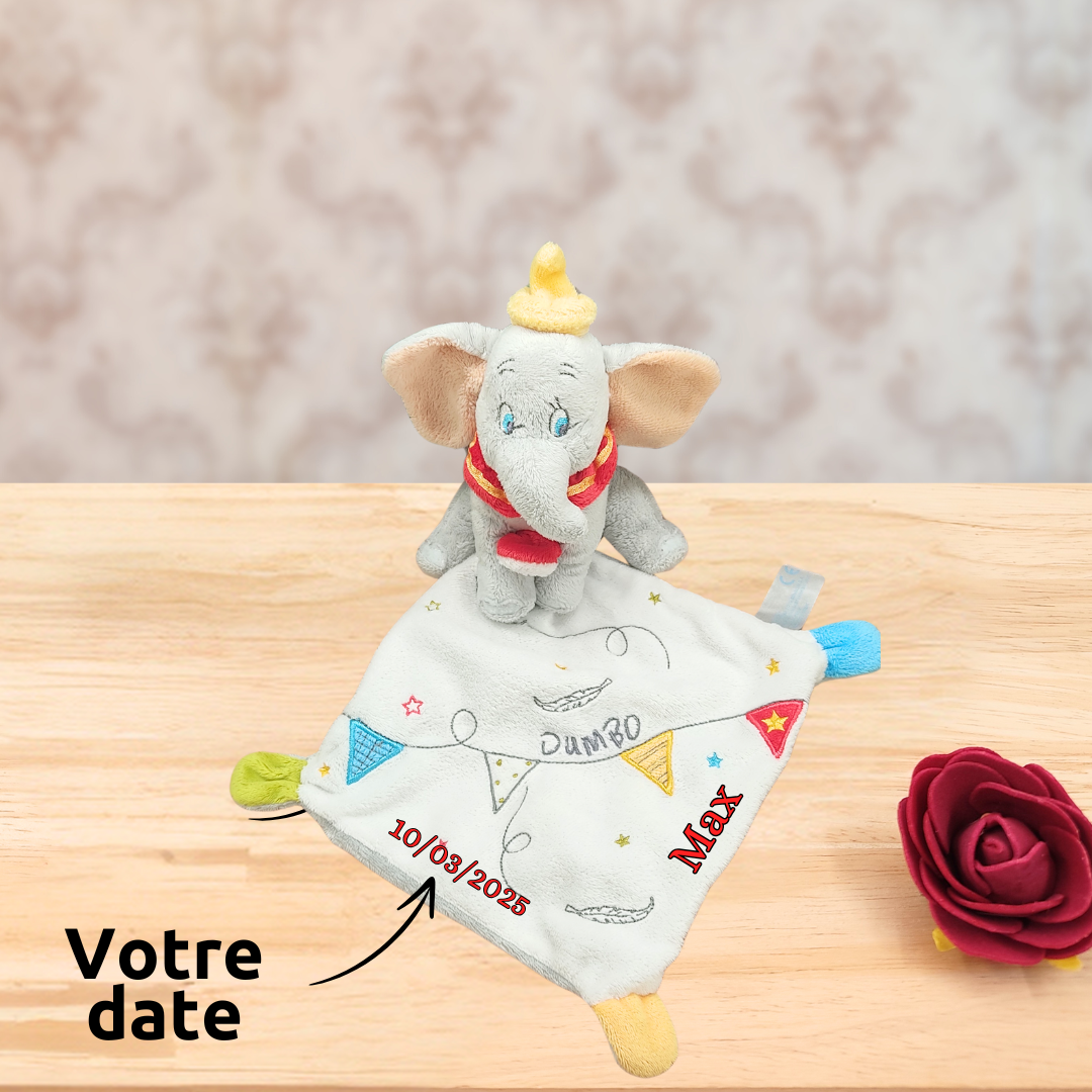 Dumbo l\'éléphant rêveur – Doudou personnalisé
