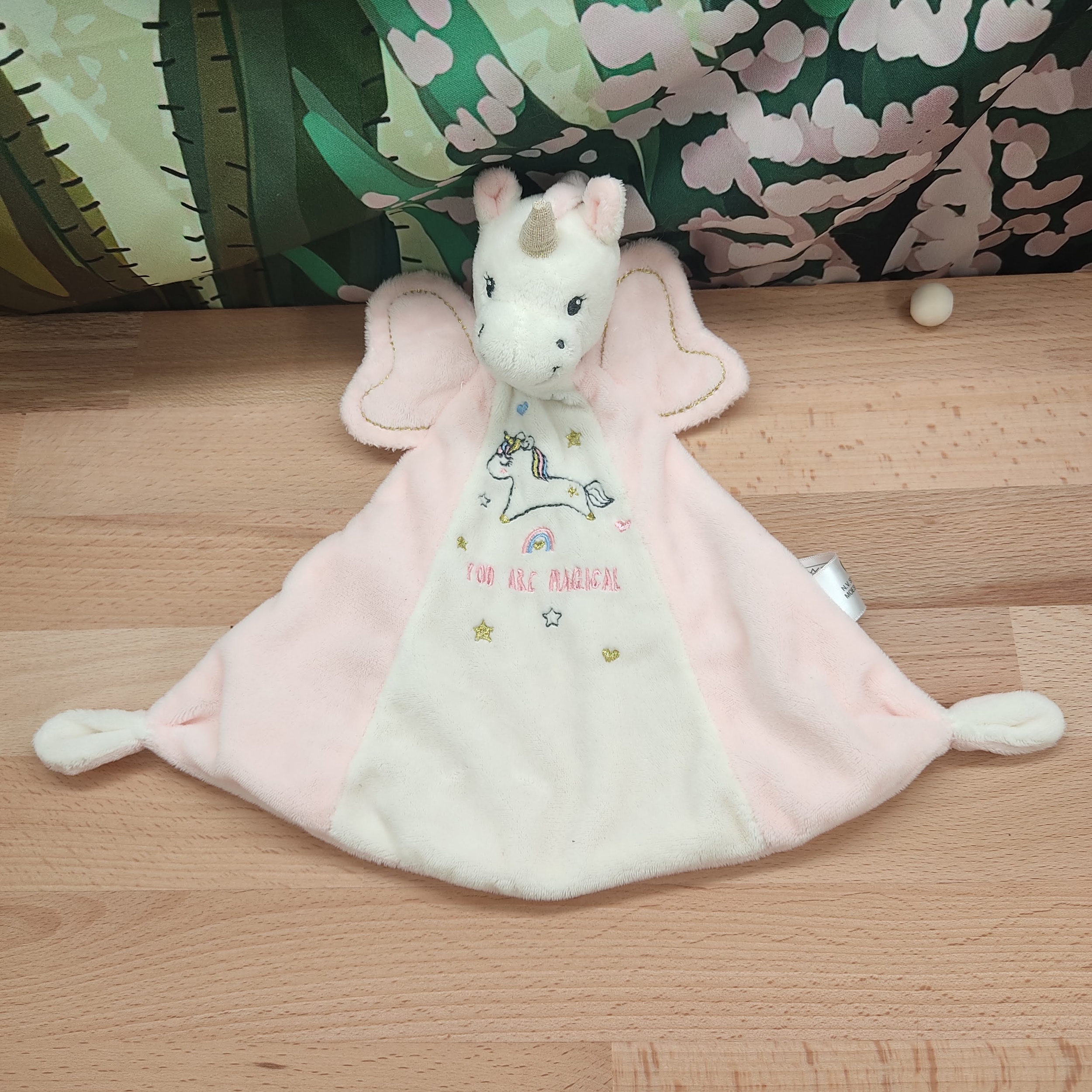 Doudou licorne rose