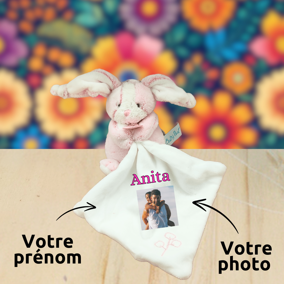 Cracotte le lapin espiègle – Doudou personnalisé