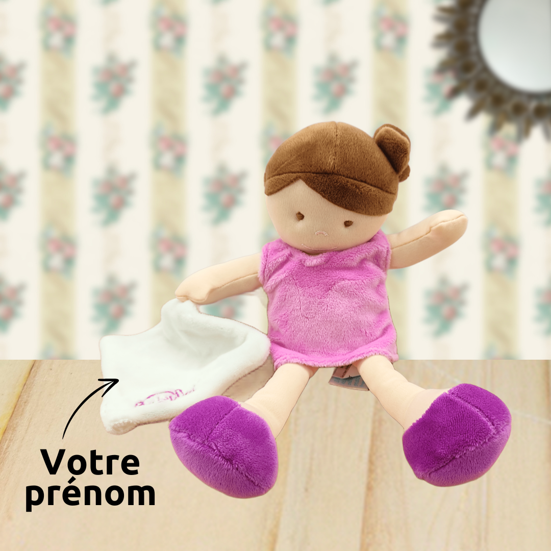 Chipie la poupée câline – Doudou personnalisé