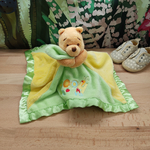 Doudou Winnie lourson vert