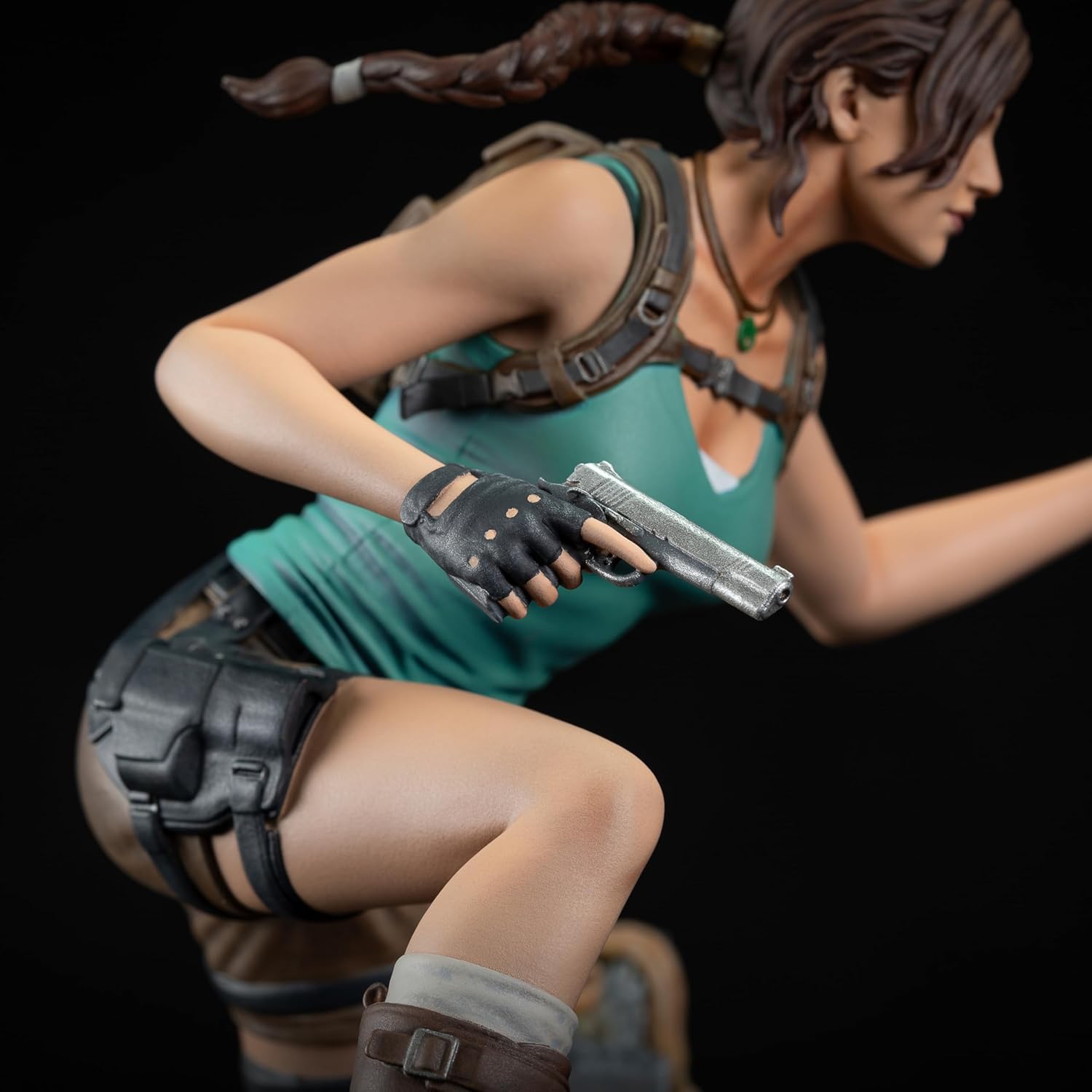 figurine lara croft tomb raider 7