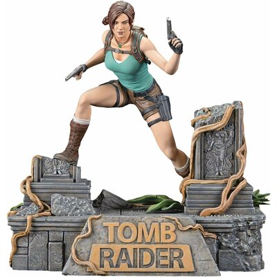 figurine lara croft tomb raider 9