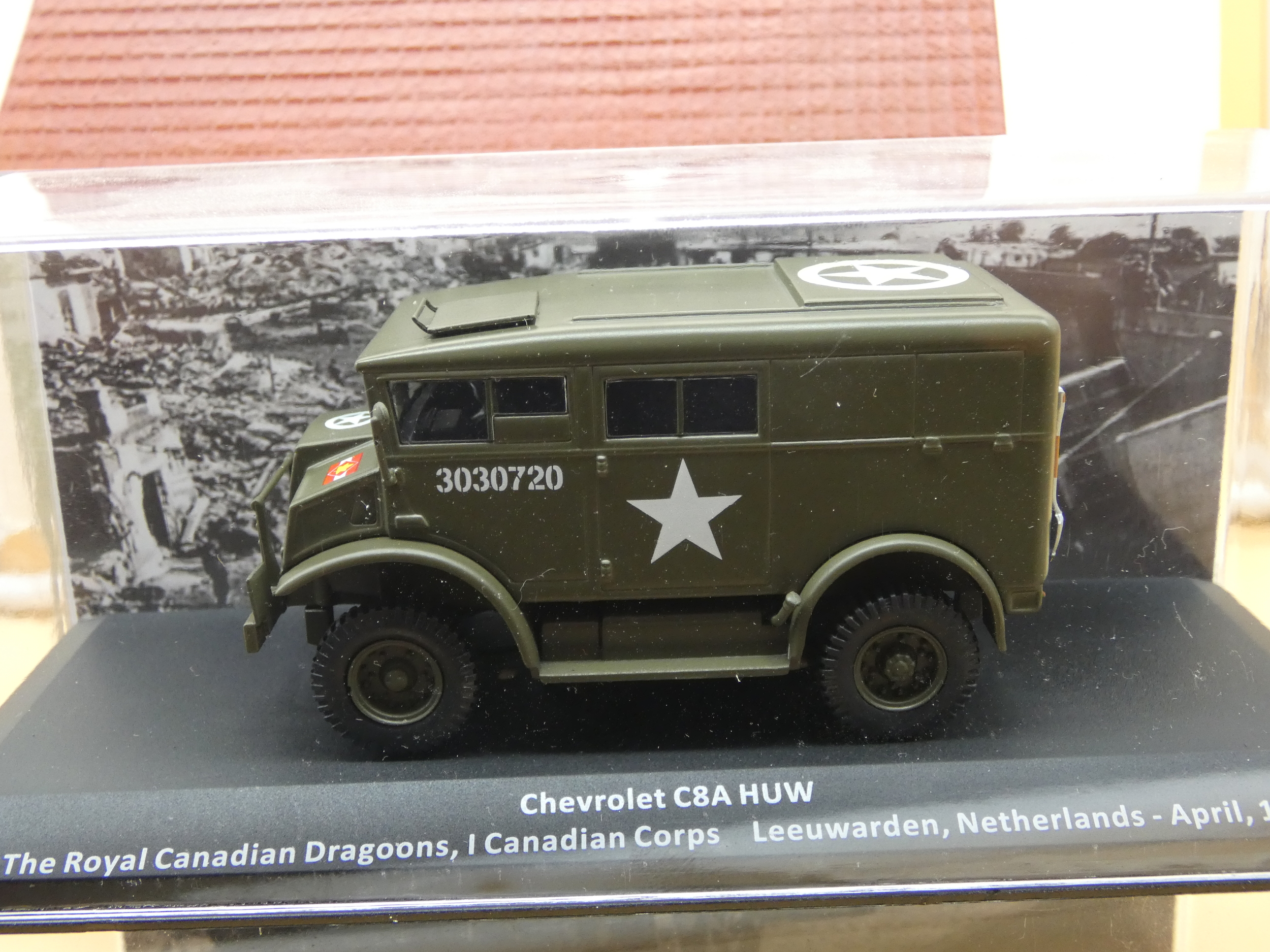 CHEVROLET C8A HUW CANADIAN 1945 MILITAIRE 1/43 IXO NEUF BOITE ORIGINE