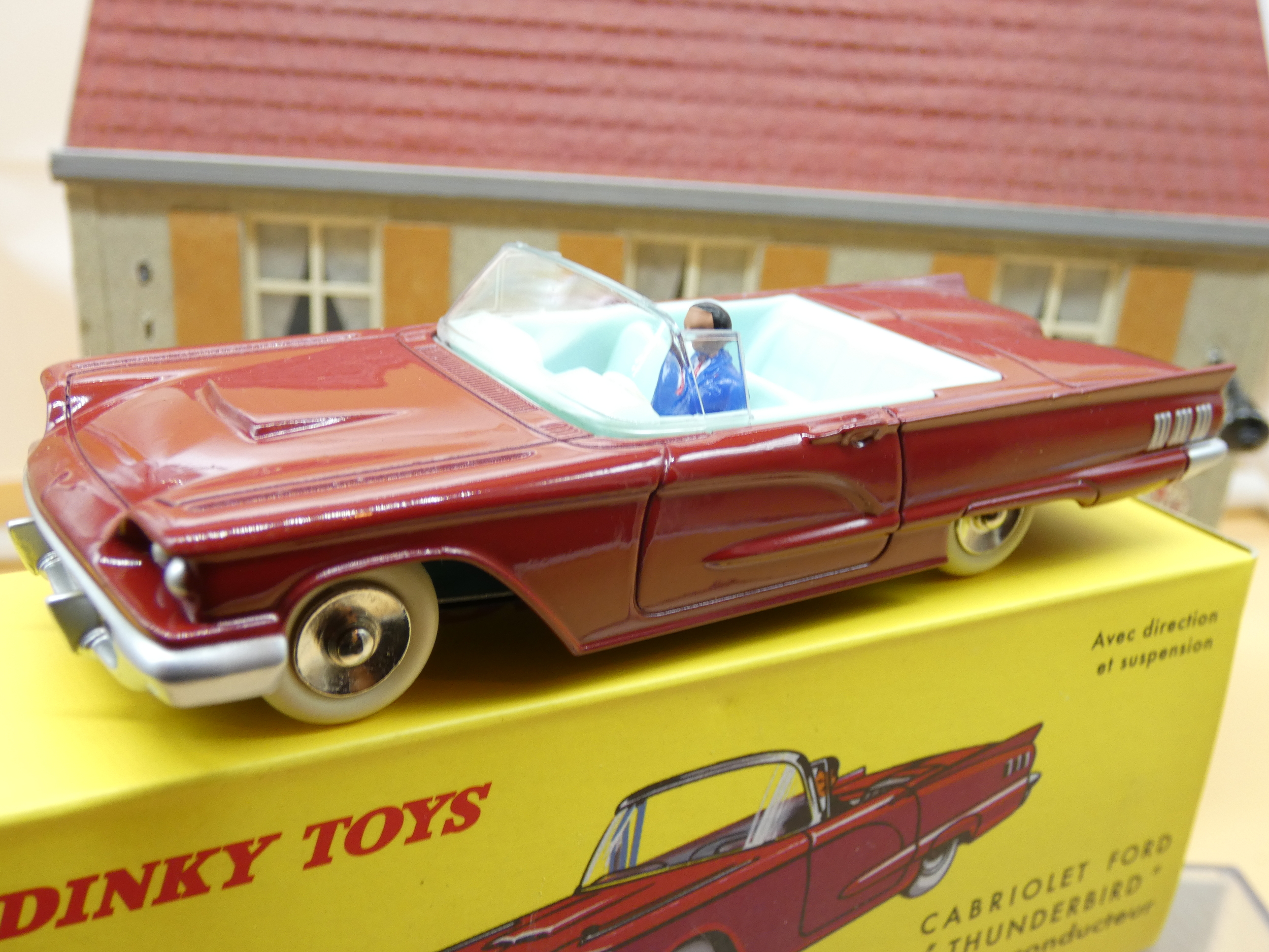 FORD THUNDERBIRD DINKY TOYS ATLAS N° 555 NEUF BOITE ORIGINE