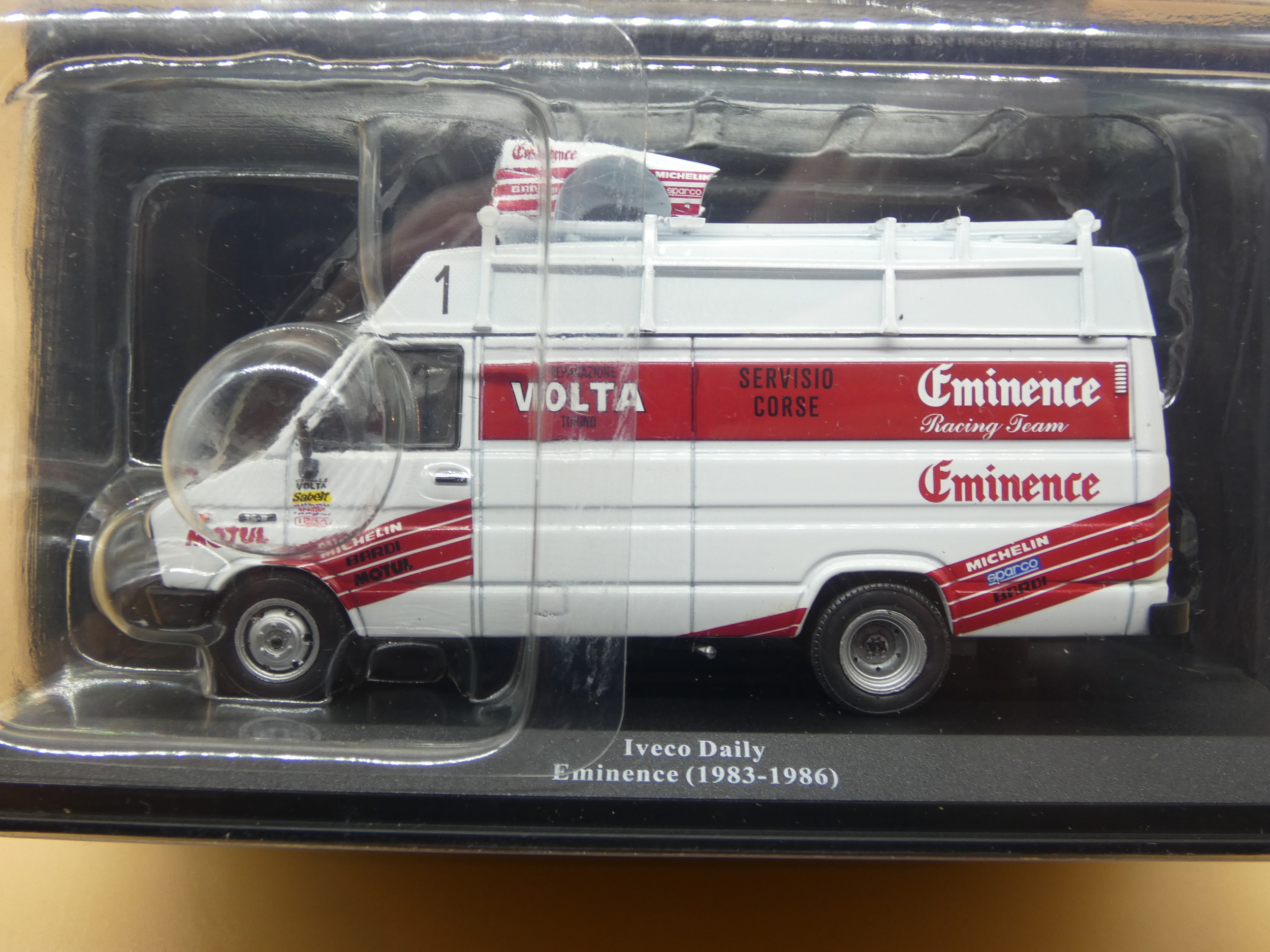 IVECO DAILY EMINENCE 1983/86 ASSISTANCE N°68 1/43 IXO Neuf Boite Origine