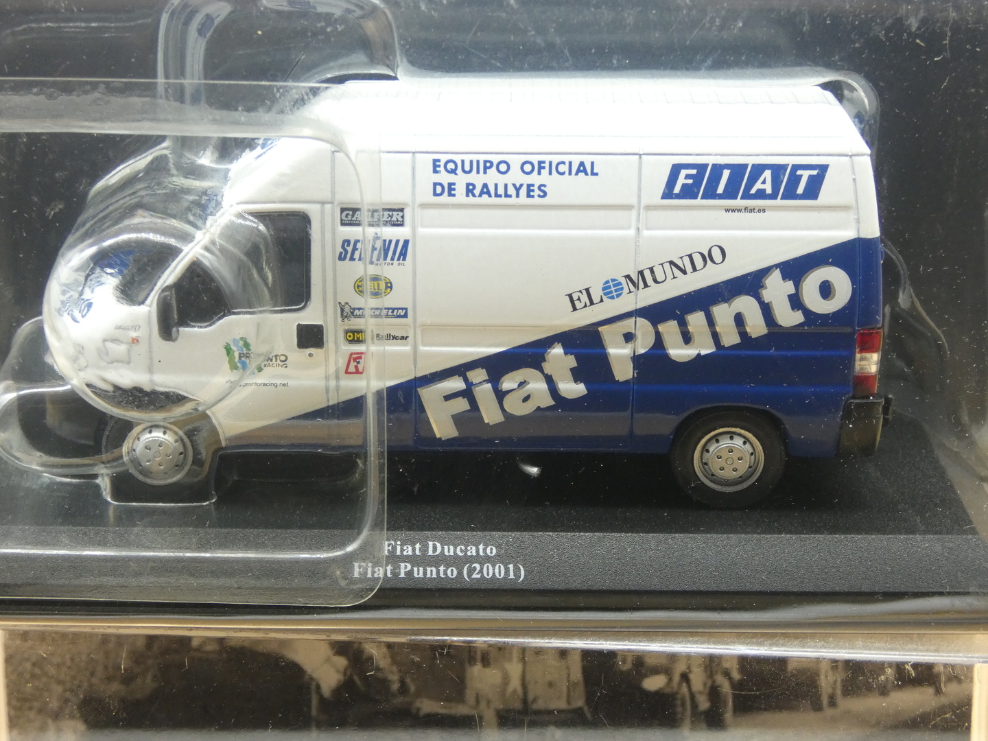 Décalcomanies 1/18 Fiat Ducato Assistance & Punto Rally Team – Colorado MC18012 UV Neuves