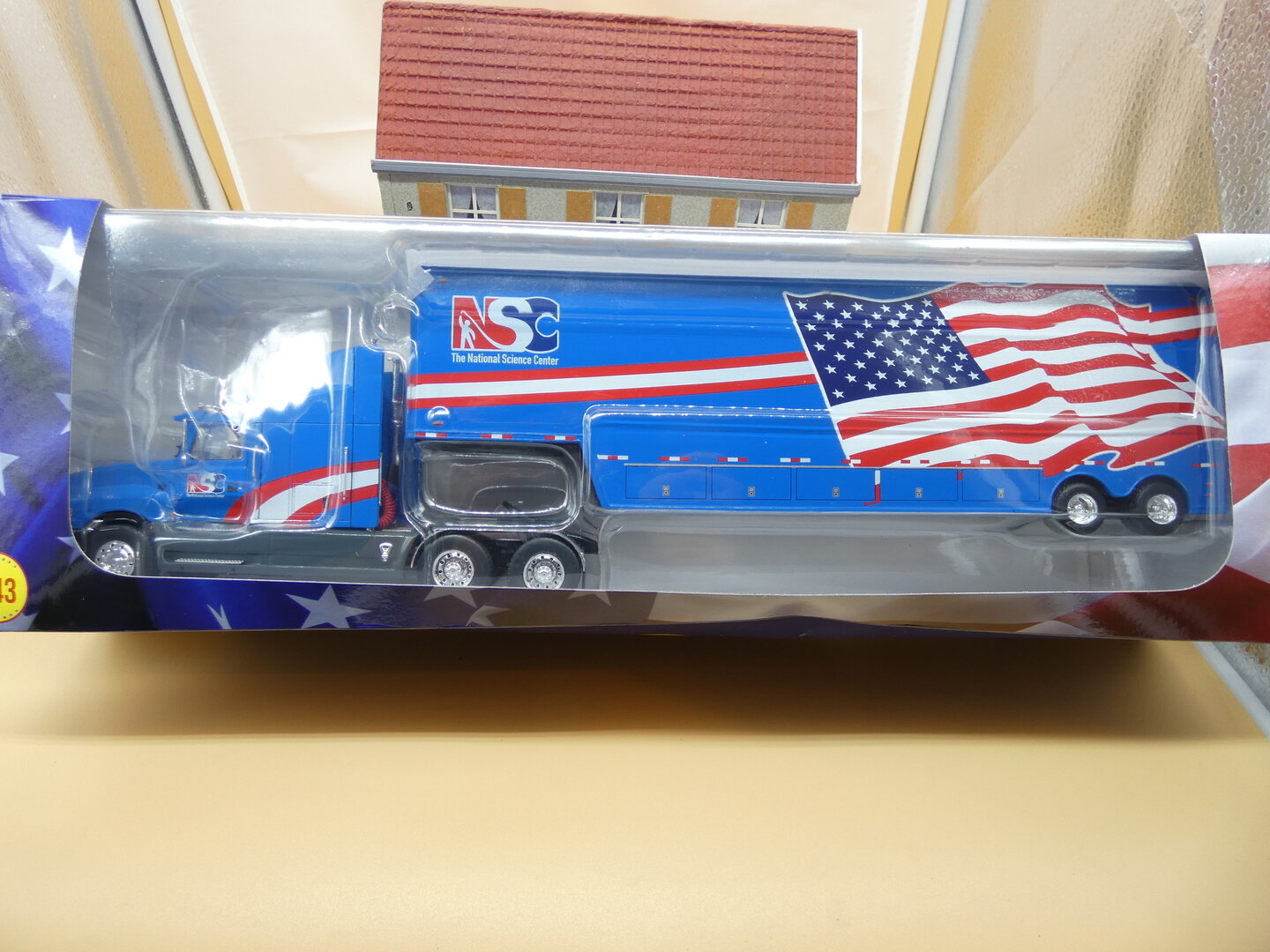 Camion Semi U.S MACK SERIE F 1973 N°22 1/43éme IXO Neuf Boite d'Origine Camion Semi U.S MACK SERIE F 1973 N°22 1/43éme IXO Neuf Boite d'Origine