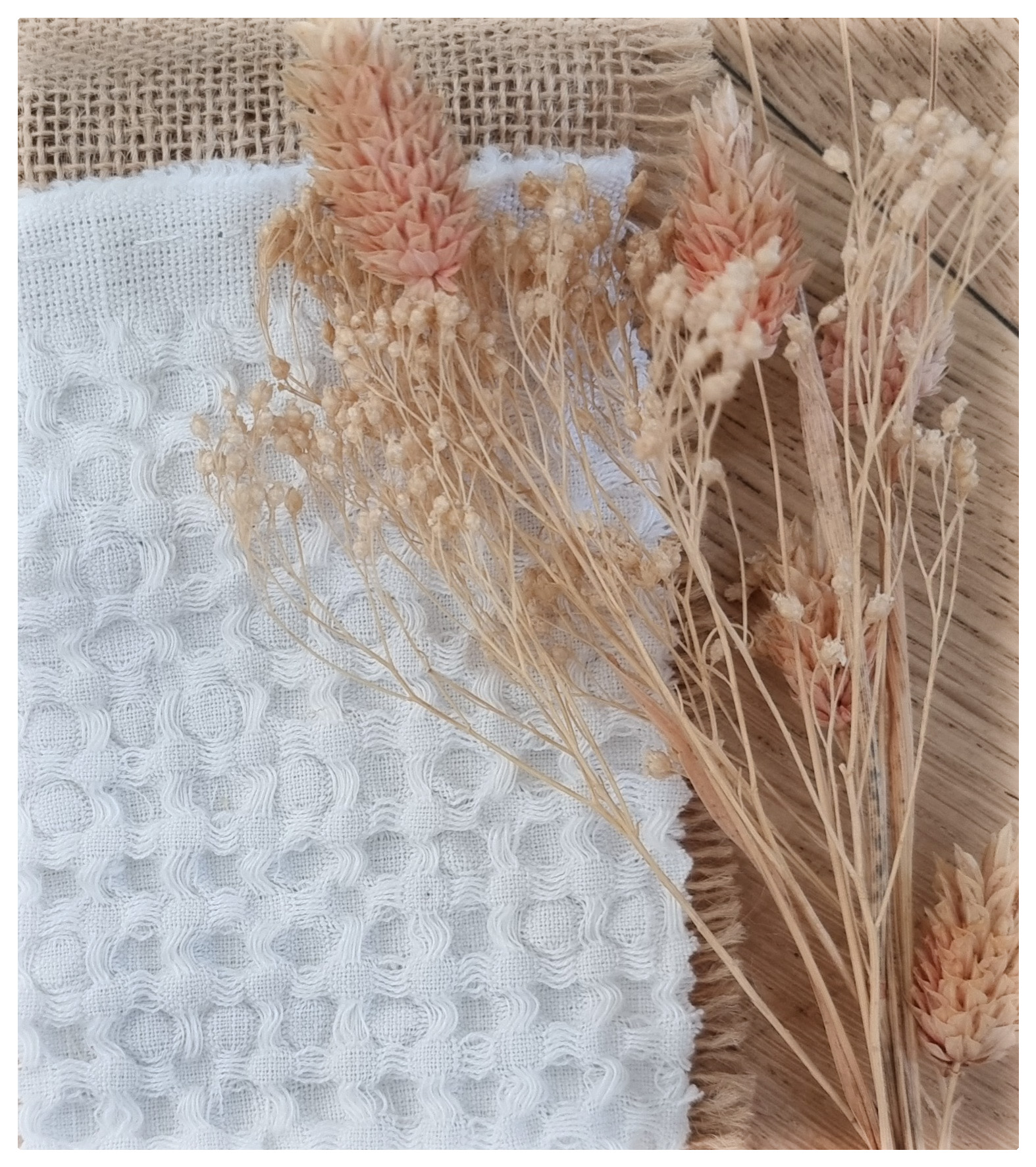 1. tissus gaufré lin-coton blanc - coton bio - matiere naturelle - peau bebe - hypoallergenique - naturel - bebe - ptite bulle - ptite