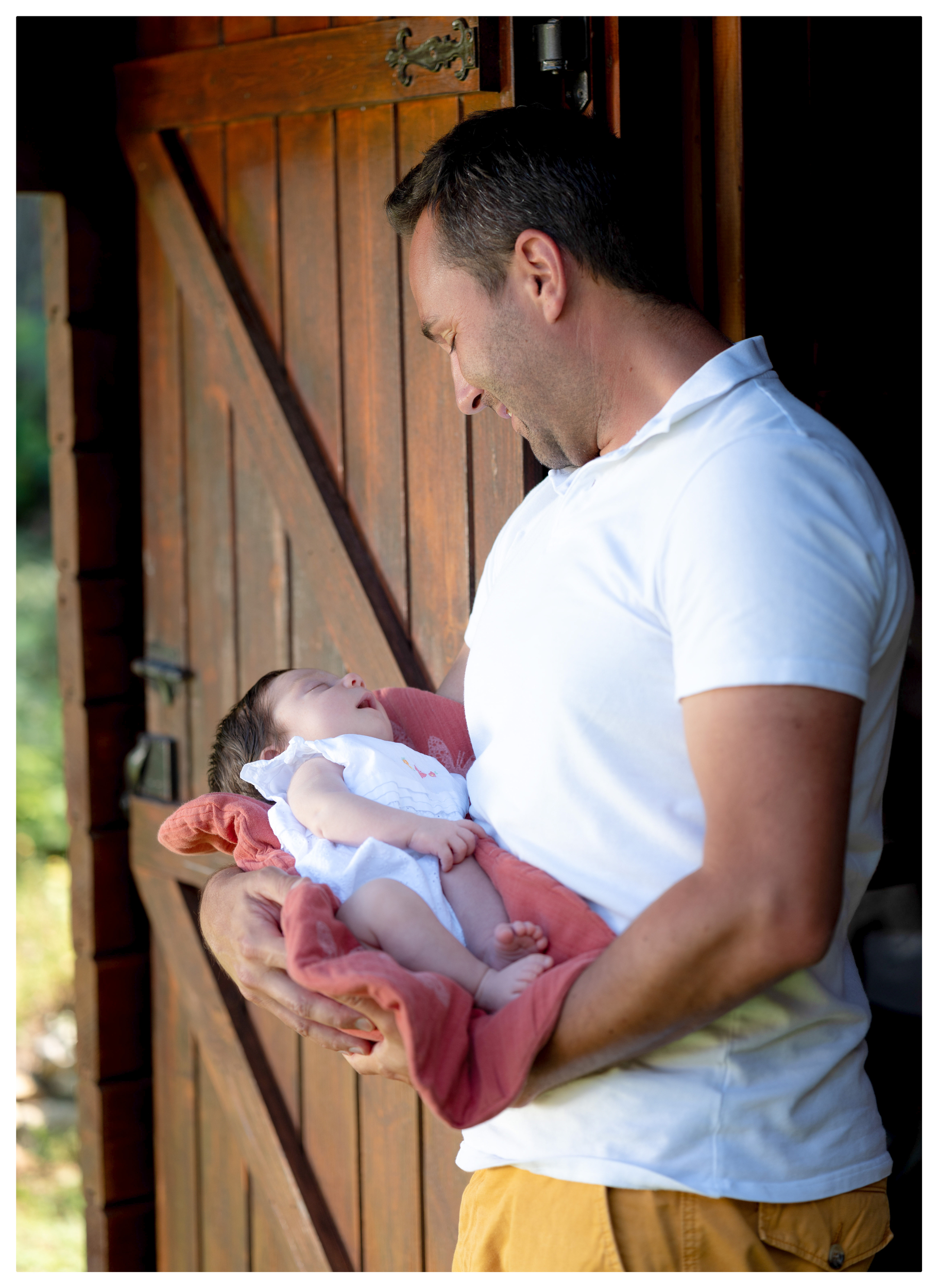 3. topponcino - montessori 0-3 mois -naissance douce - parentalite - futurs parents - futur papa - bebe - allaitement - peau a peau - nourrir bebe -eveil bebe