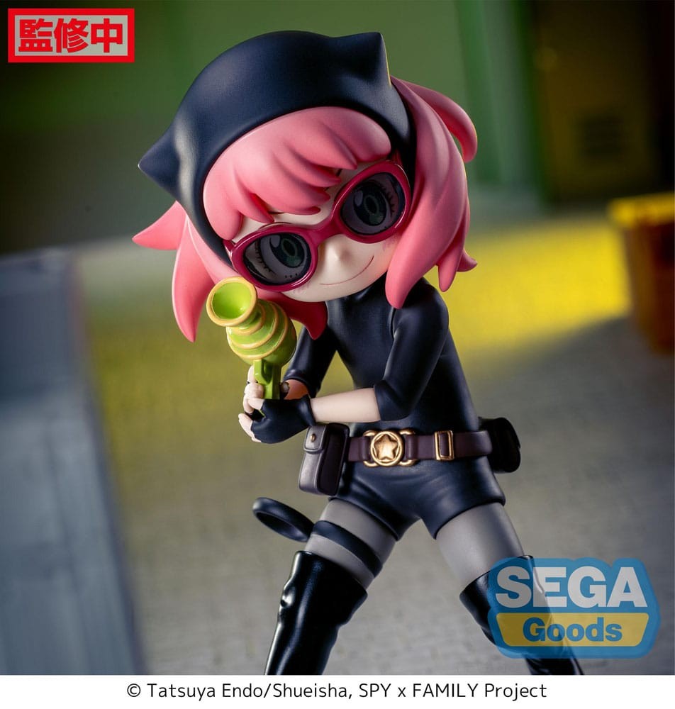 - ANYA FORGER PLAYING UNDERCOVER Ver.