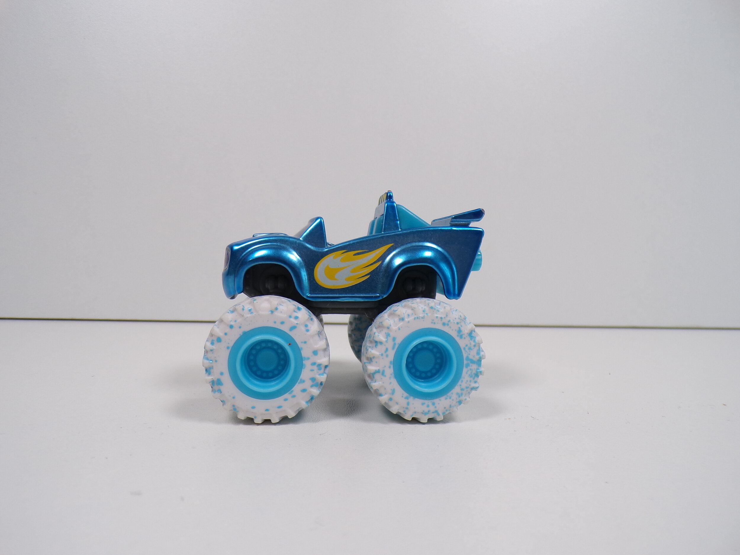 115_3877