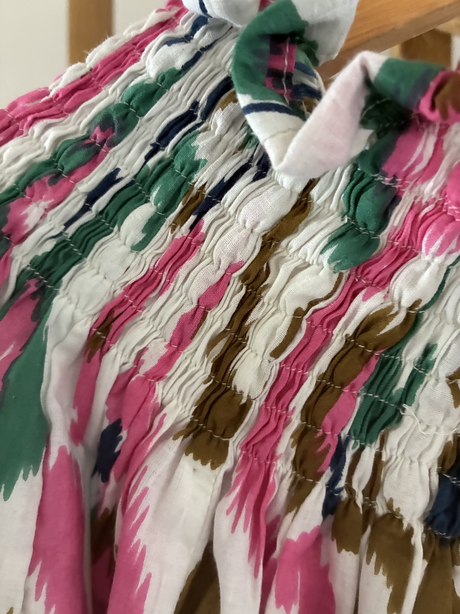 jupe courte 45 pans smock blanc  rose et vert