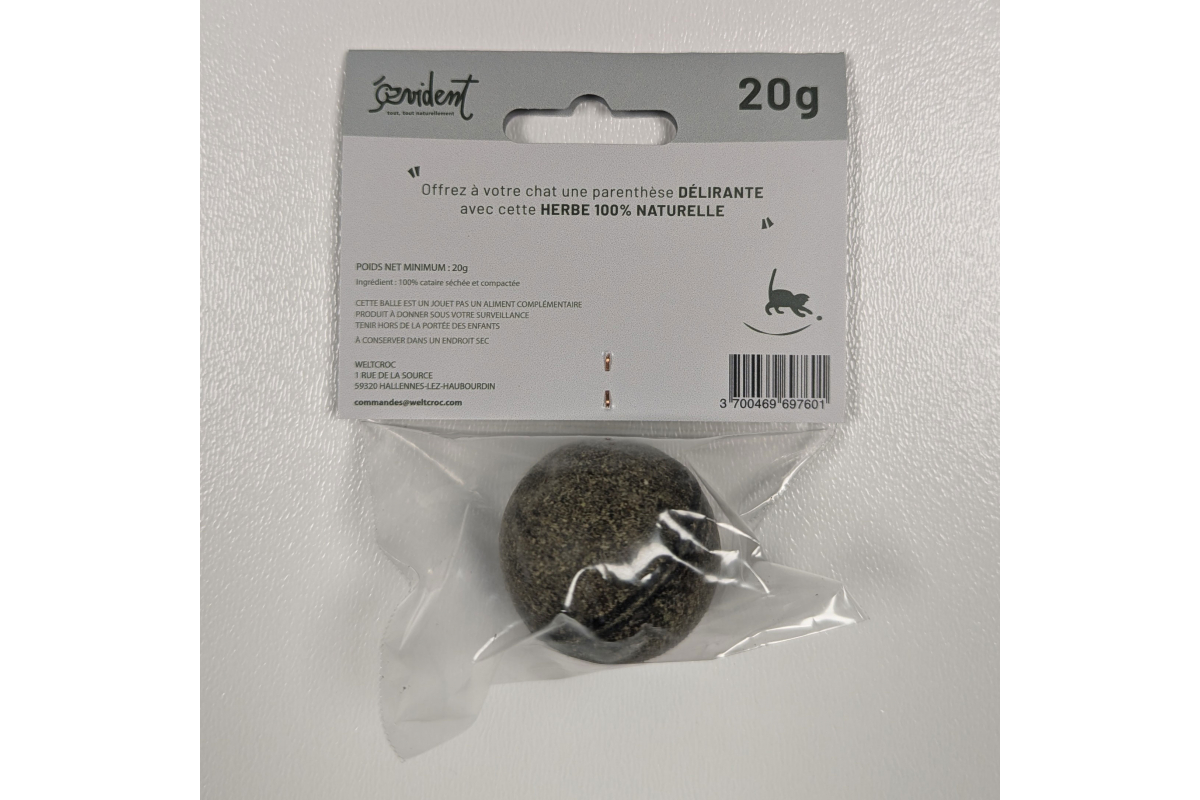 boulette-balle-d-herbe-aux-chats (1)