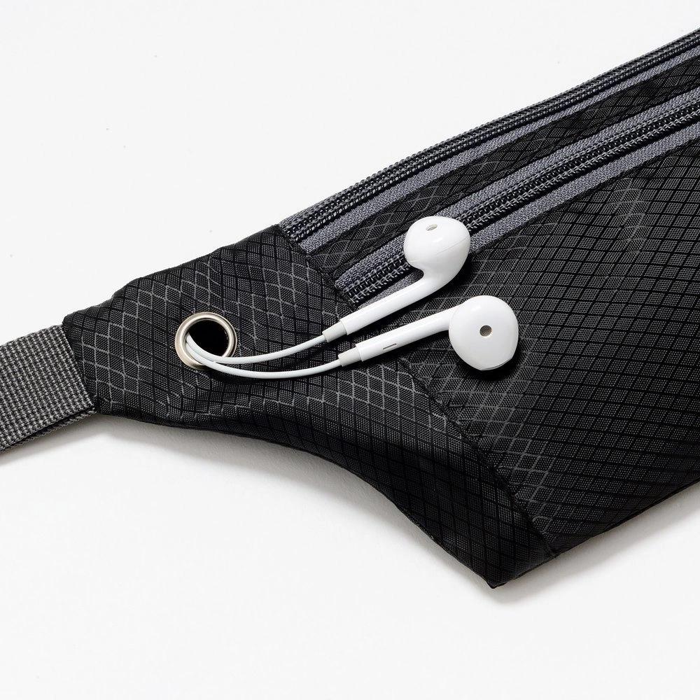 eng_pl_Ultimate-Running-Belt-with-headphone-outlet-black-59884_16