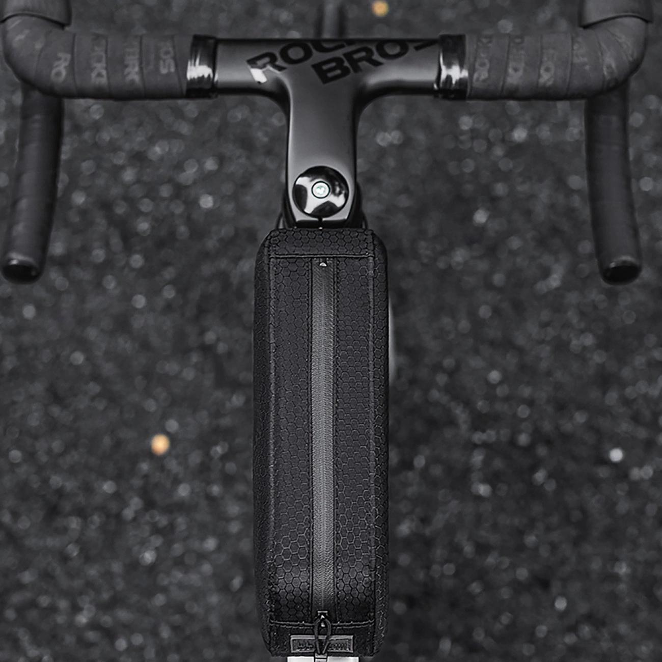 eng_pl_Rockbros-Top-Tube-Frame-Bag-0-9l-Black-189225_5