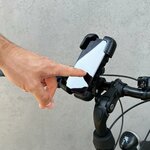 eng_pl_Wozinsky-strong-phone-holder-for-the-handlebar-of-a-bicycle-motorcycle-scooters-black-WBHBK6-181863_13