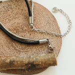 valentin-cuir-noir-arriere