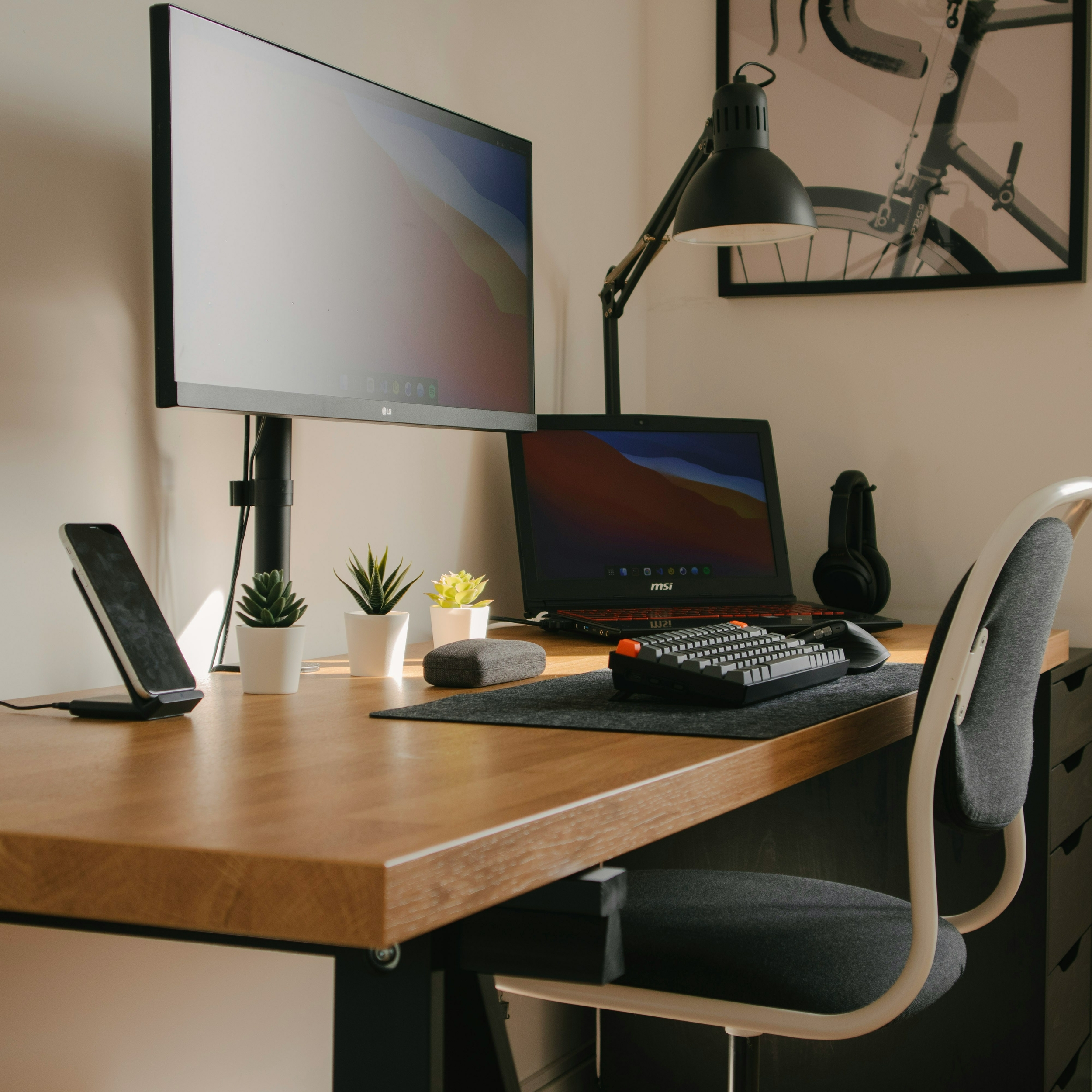 bureau télétravail ergonomique