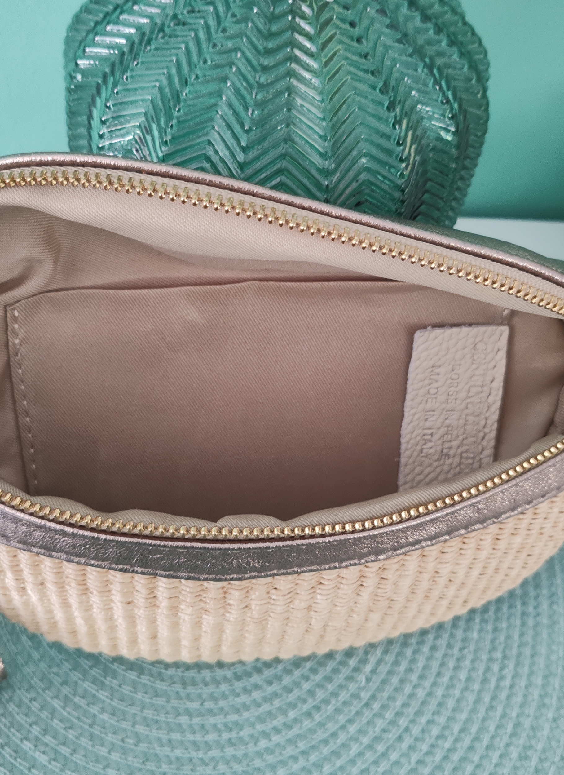 Sac banane cuir bronze et raphia