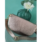 Sac banane cuir bronze et raphia