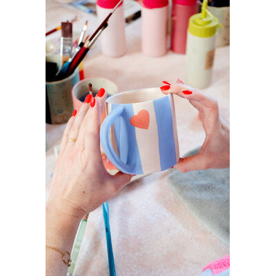 Peinture sur mug le mans