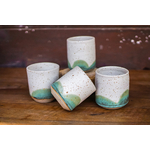 Ensemble de tasses à thé en grès pyrité et vague vert émeraude