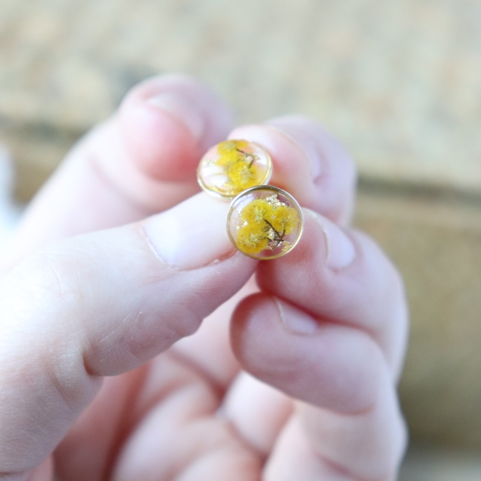 Boucles dOreilles mimosa clou