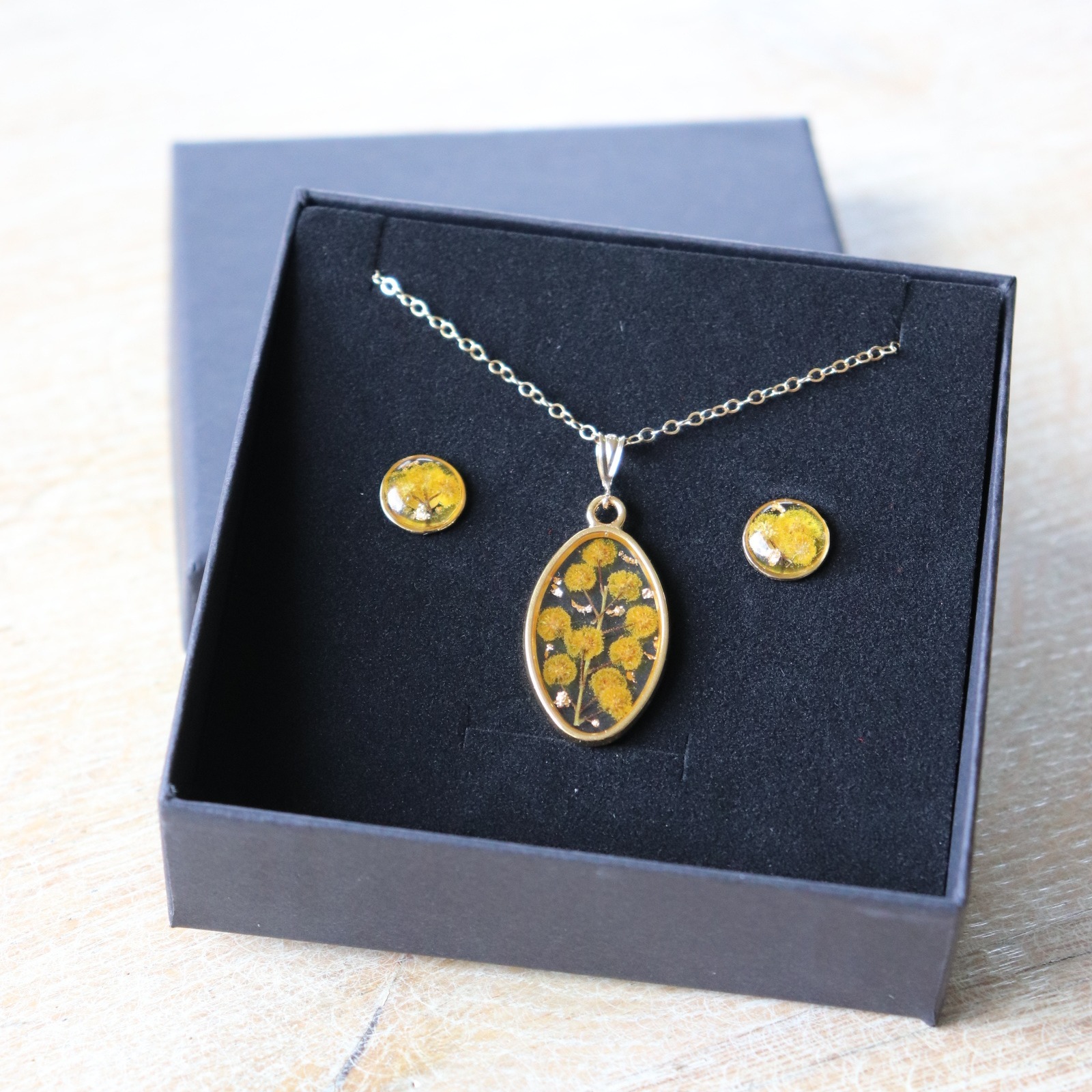 parure-bijoux-fleurs-sechees-mimosa-or-24k