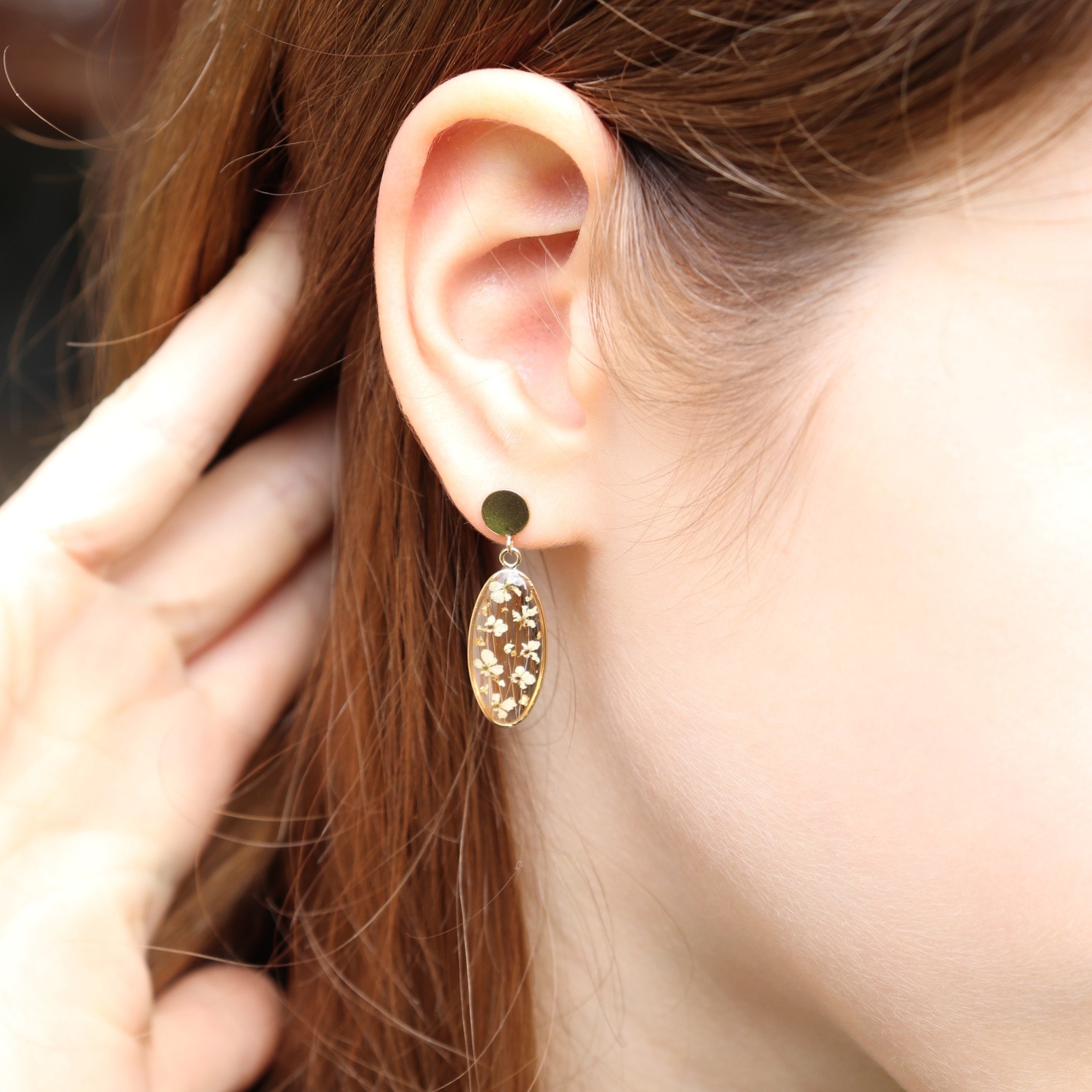 boucle oreilles personnalisable resine fleurs sechees poils animaux gold filled
