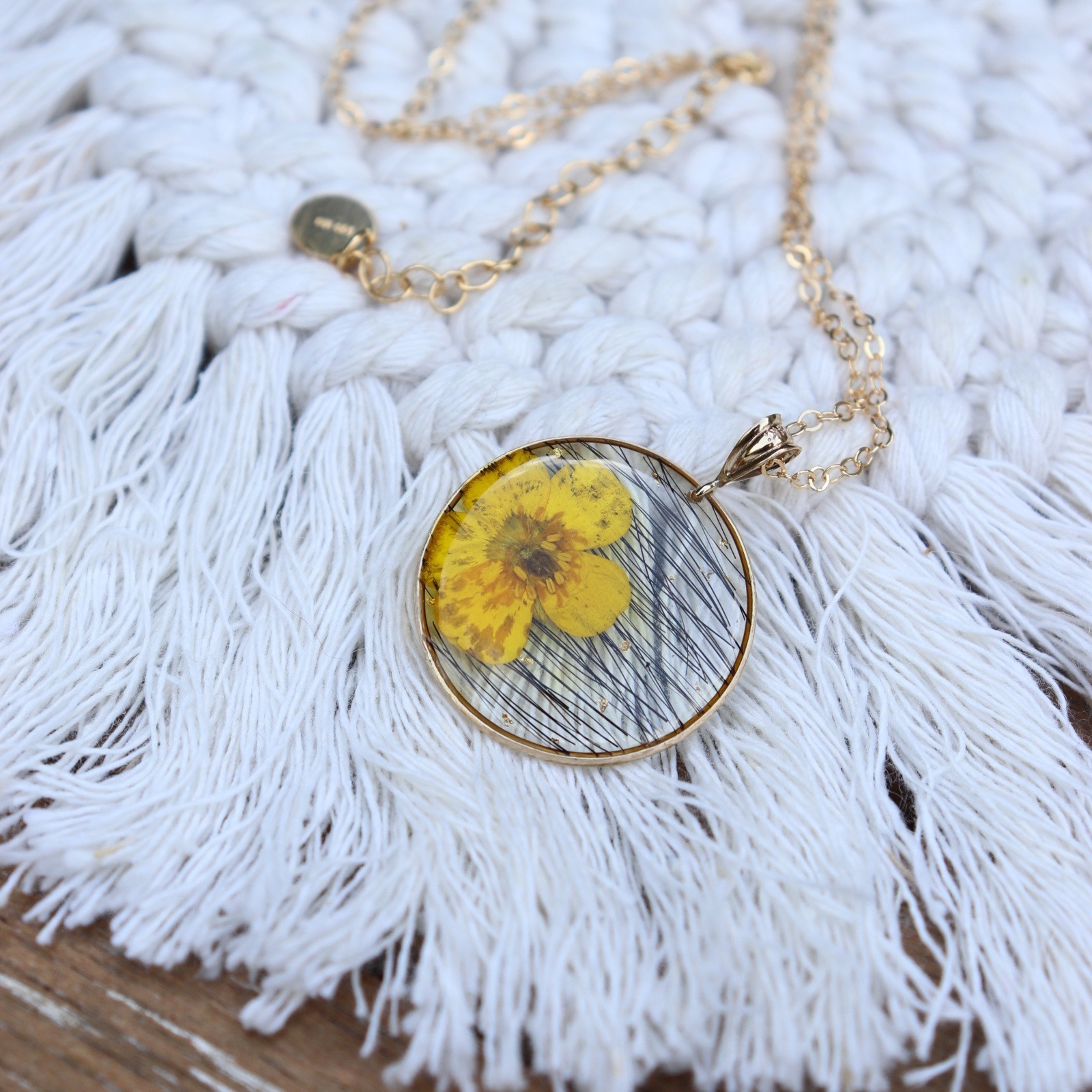 collier poils chien gold filled 14k fleur sechee pet memorial
