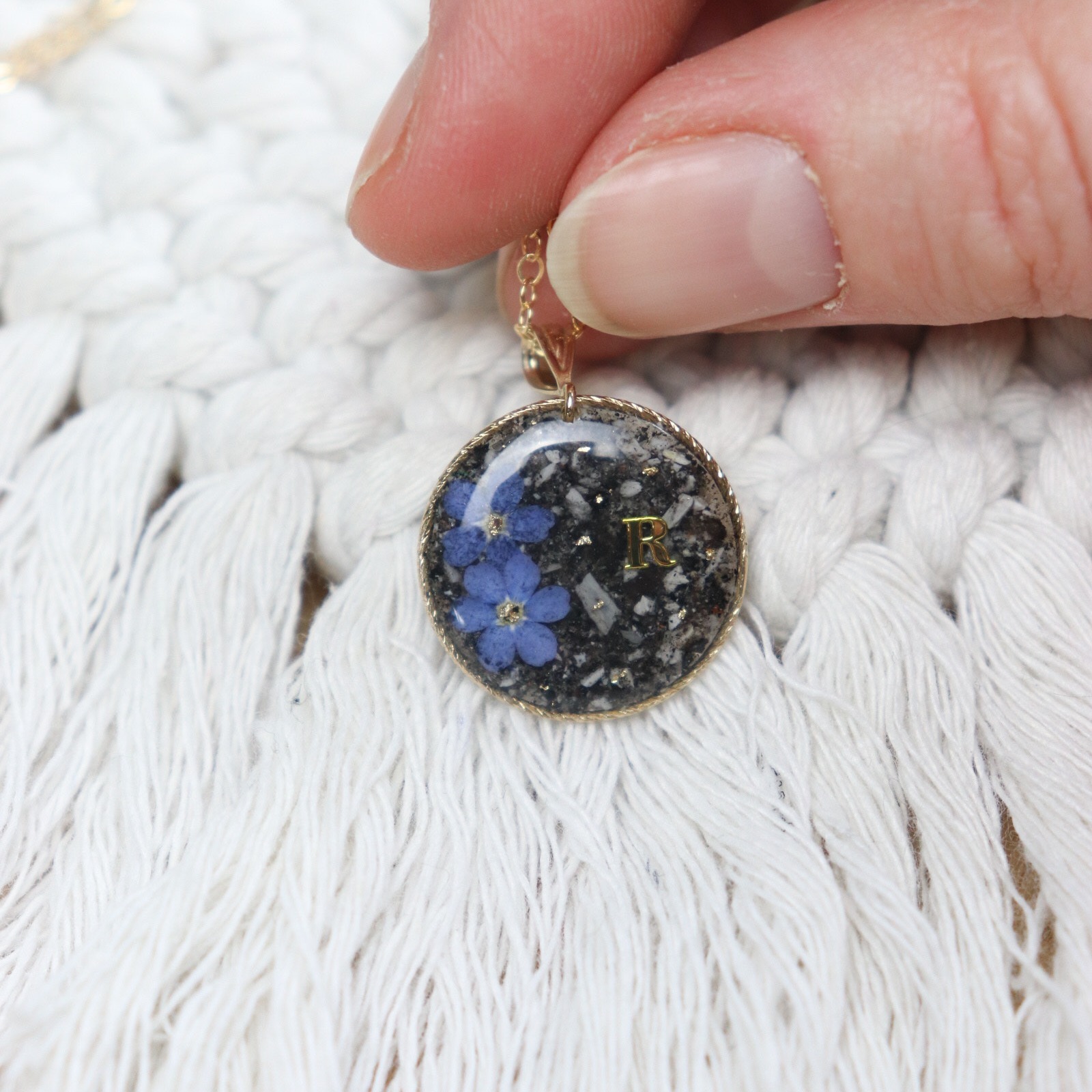 collier cendres funeraires chien chat deuil animalier or lamine