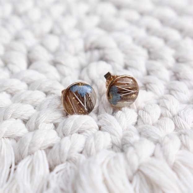boucles oreilles poils animaux myosotis seche or lamine hypoallergenique resine