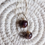 boucles doreilles perles gold filled petales oeillet seches resine amour maternel