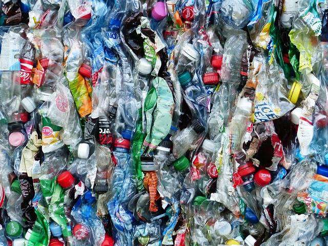 Comment ne plus boire d'eau en bouteille plastique ?