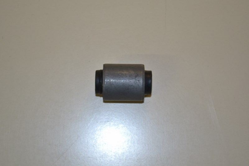 Silentbloc de bras avant Peugeot 504 505 604 205 Turbo 16 / Tagora