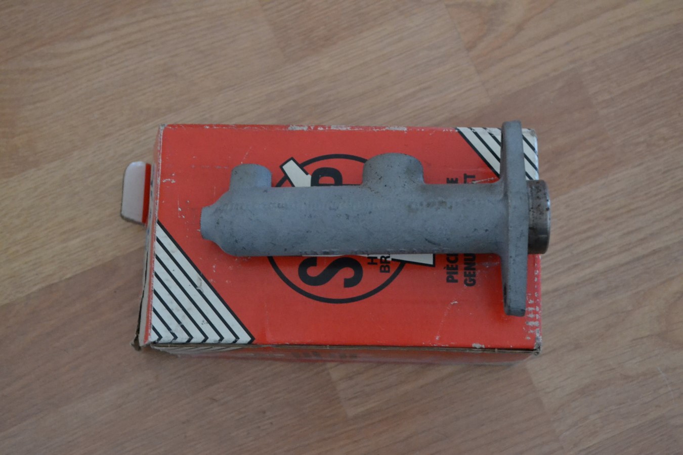 Maître cylindre de frein, simple circuit, Peugeot 104