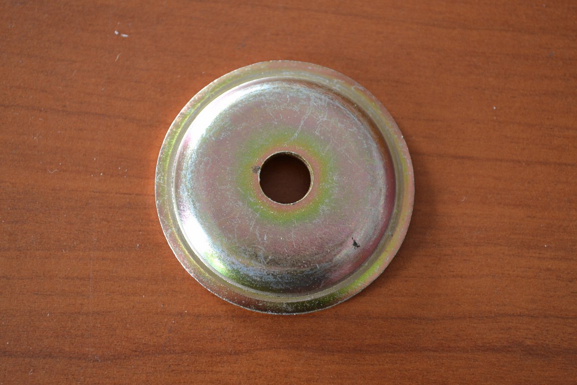 Coupelle de centrage d\'amortisseur arrière Peugeot 504 berline