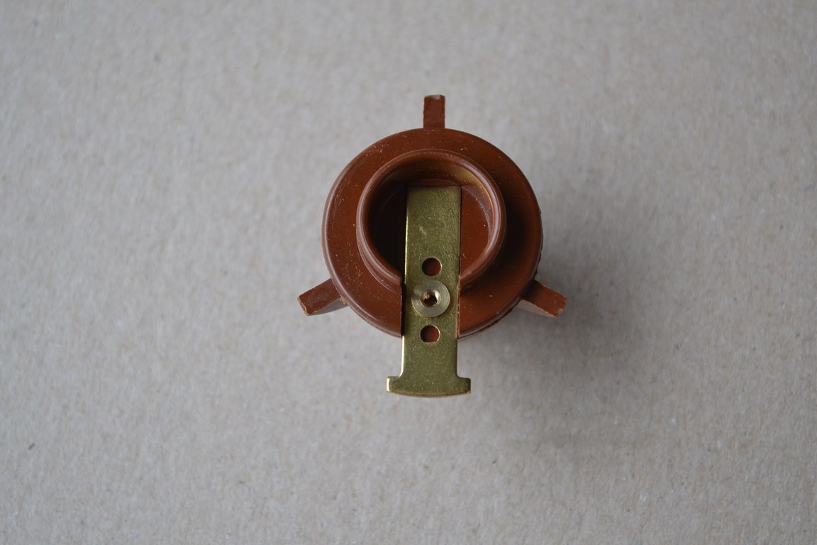 Doigt / rotor allumeur Ducellier Peugeot / Talbot / Citroen / Renault