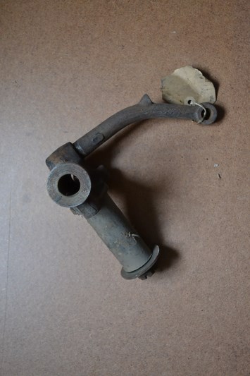 Pivot de fusée avant droit Peugeot 203 tous modèles