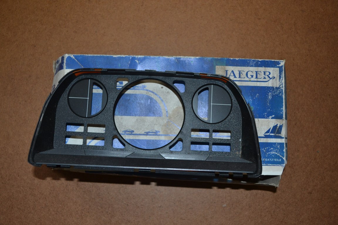 Façade compteur tableau de bord JAEGER pour Peugeot 305
